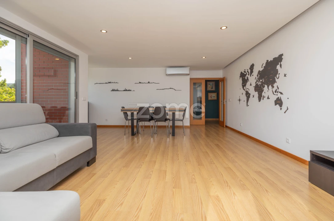 Apartamento T3 para Venda em Santo Antonio dos Olivais Foto 14