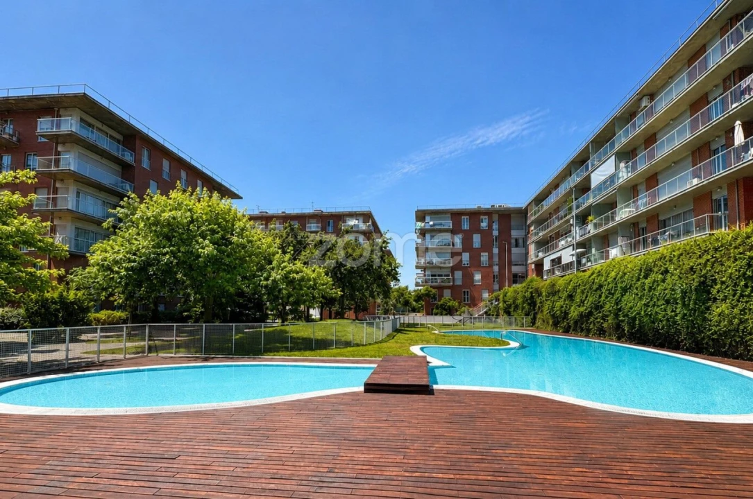 Apartamento T3 para Venda em Santo Antonio dos Olivais Foto 18