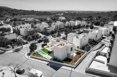Moradia T5 para Venda em Loule (São Clemente)