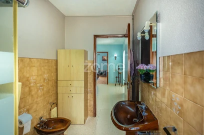 Moradia T4 para Venda em Fajã de Baixo