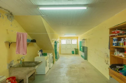 Moradia T4 para Venda em Fajã de Baixo