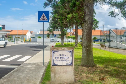 Moradia T4 para Venda em Fajã de Baixo