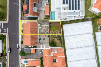 Moradia T4 para Venda em Fajã de Baixo