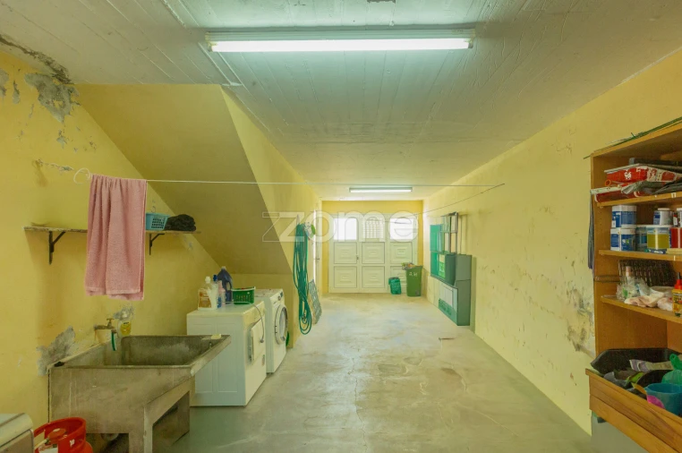 Moradia T4 para Venda em Fajã de Baixo Foto 18