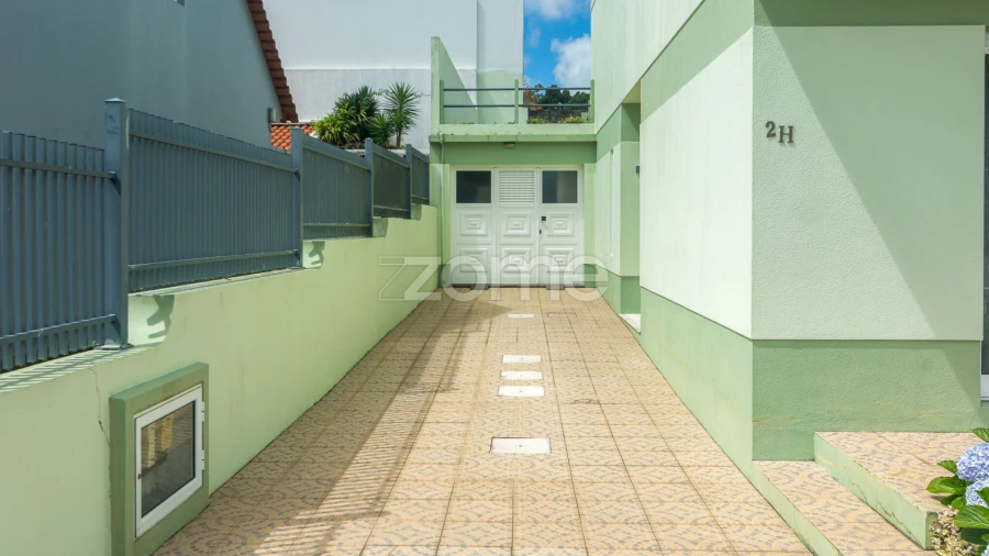 Moradia T4 para Venda em Fajã de Baixo
