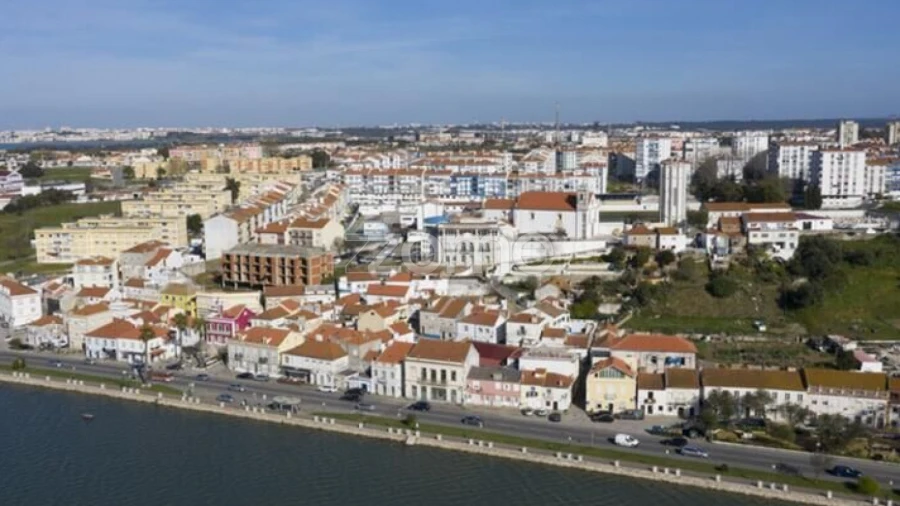 Apartamento T3 para Venda em Seixal, Arrentela e Aldeia de Paio Pires