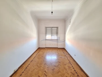 Apartamento T2 para Venda em Falagueira-Venda Nova