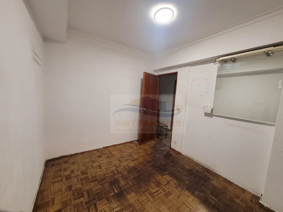 Apartamento T2 para Venda em Mina de Água Foto 8