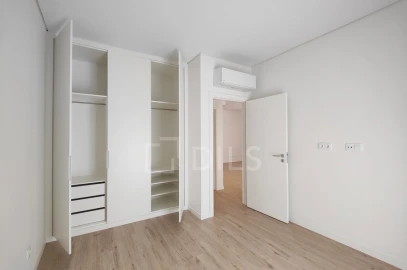 Apartamento T2 para Venda em Campolide