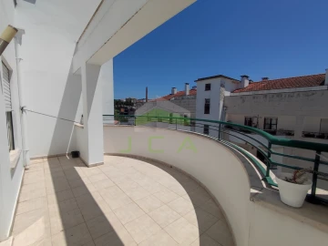 Apartamento T3 para Arrendamento em Marrazes e Barosa