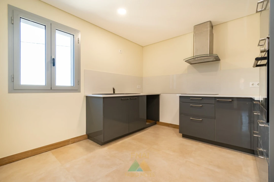 Moradia T2 para Venda em Senharei Foto 26