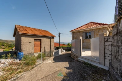 Moradia T2 para Venda em Senharei