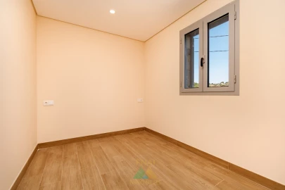 Moradia T2 para Venda em Senharei