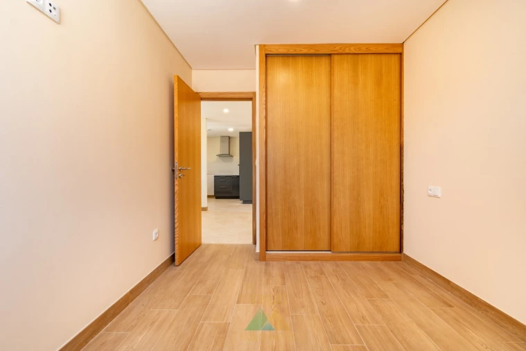 Moradia T2 para Venda em Senharei Foto 7