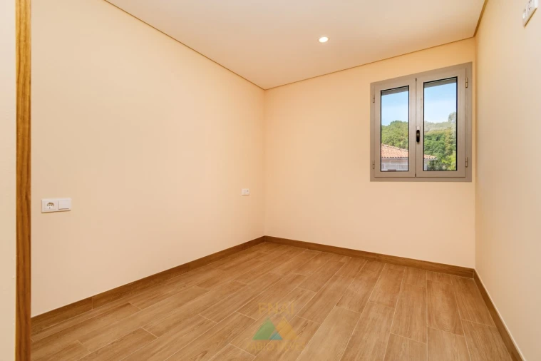 Moradia T2 para Venda em Senharei Foto 15