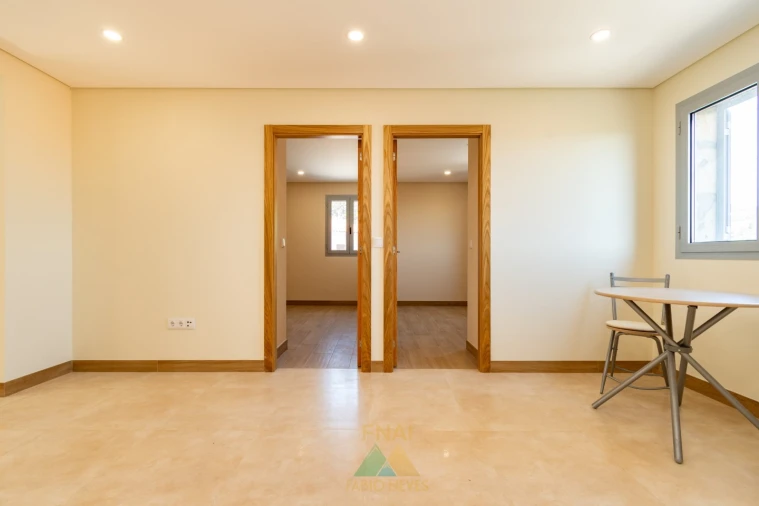 Moradia T2 para Venda em Senharei Foto 25