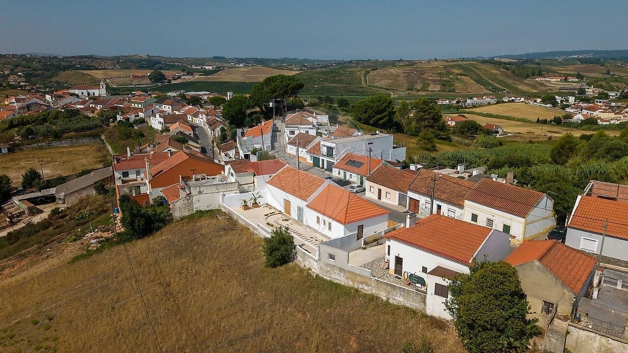 Moradia T2 para Venda em Olhalvo Foto 48