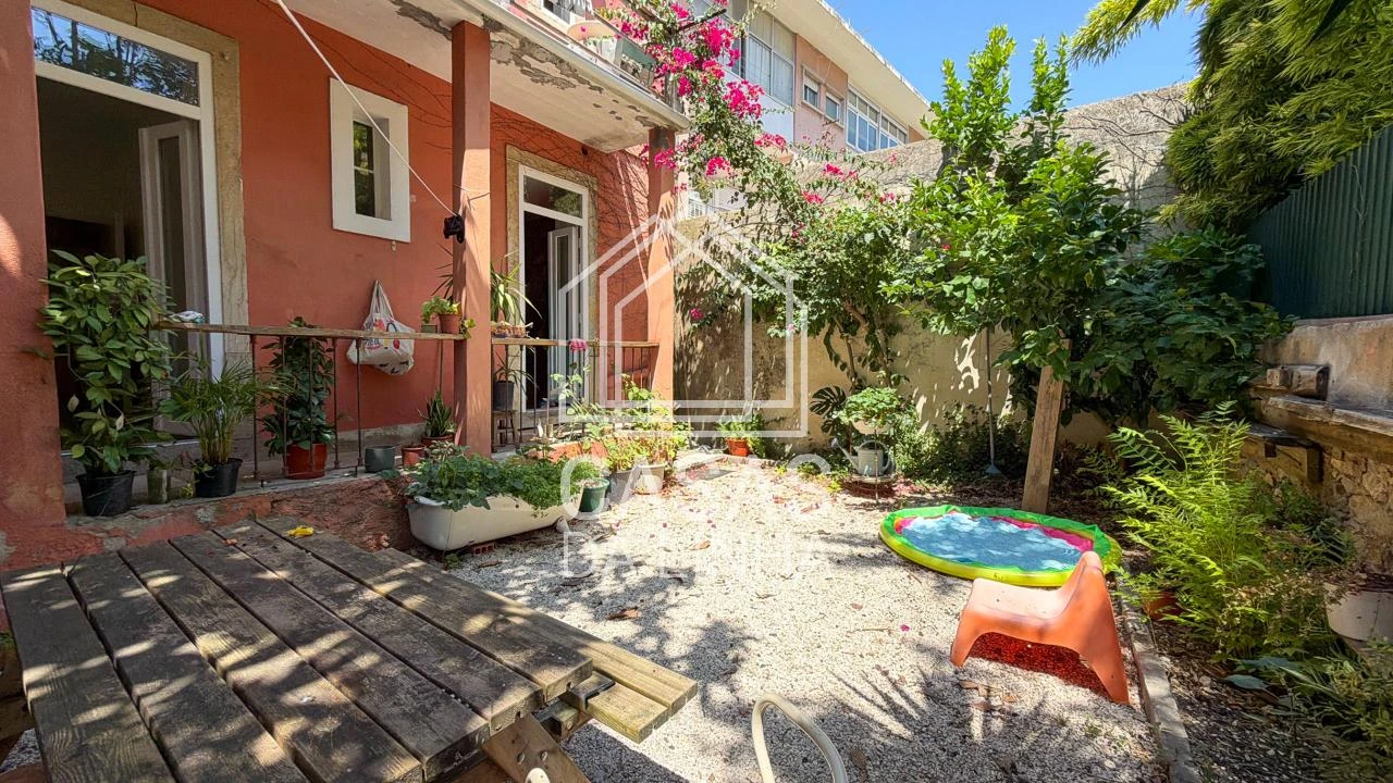 Apartamento T3 para Venda em Carcavelos e Parede Foto 1