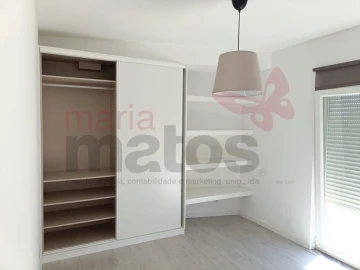 Moradia T1 para Arrendamento em Lourinhã e Atalaia