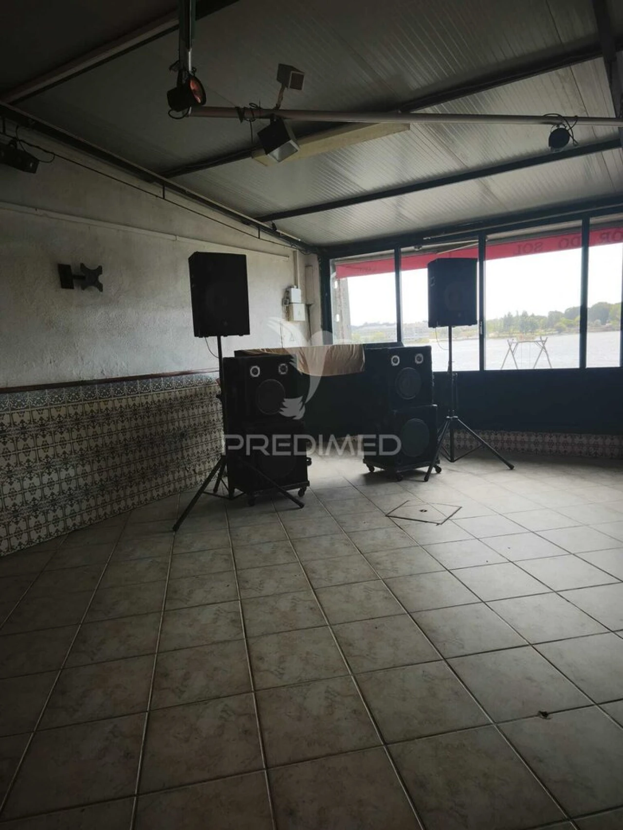 Loja para Venda em Travassô e Óis da Ribeira Foto 15