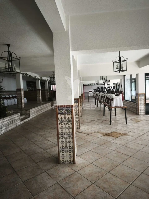 Loja para Venda em Travassô e Óis da Ribeira