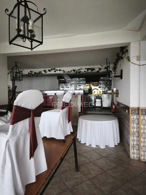 Loja para Venda em Travassô e Óis da Ribeira