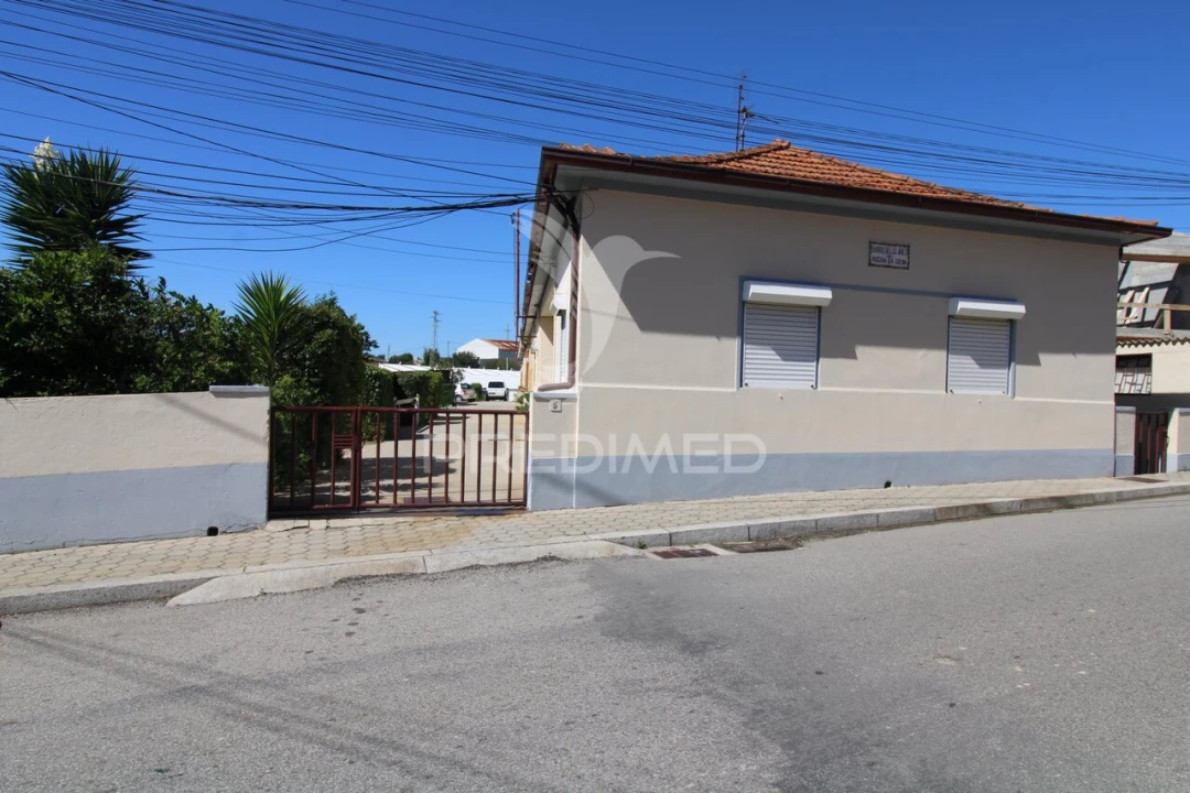 Terreno para Venda em Mafamude e Vilar do Paraíso Foto 9