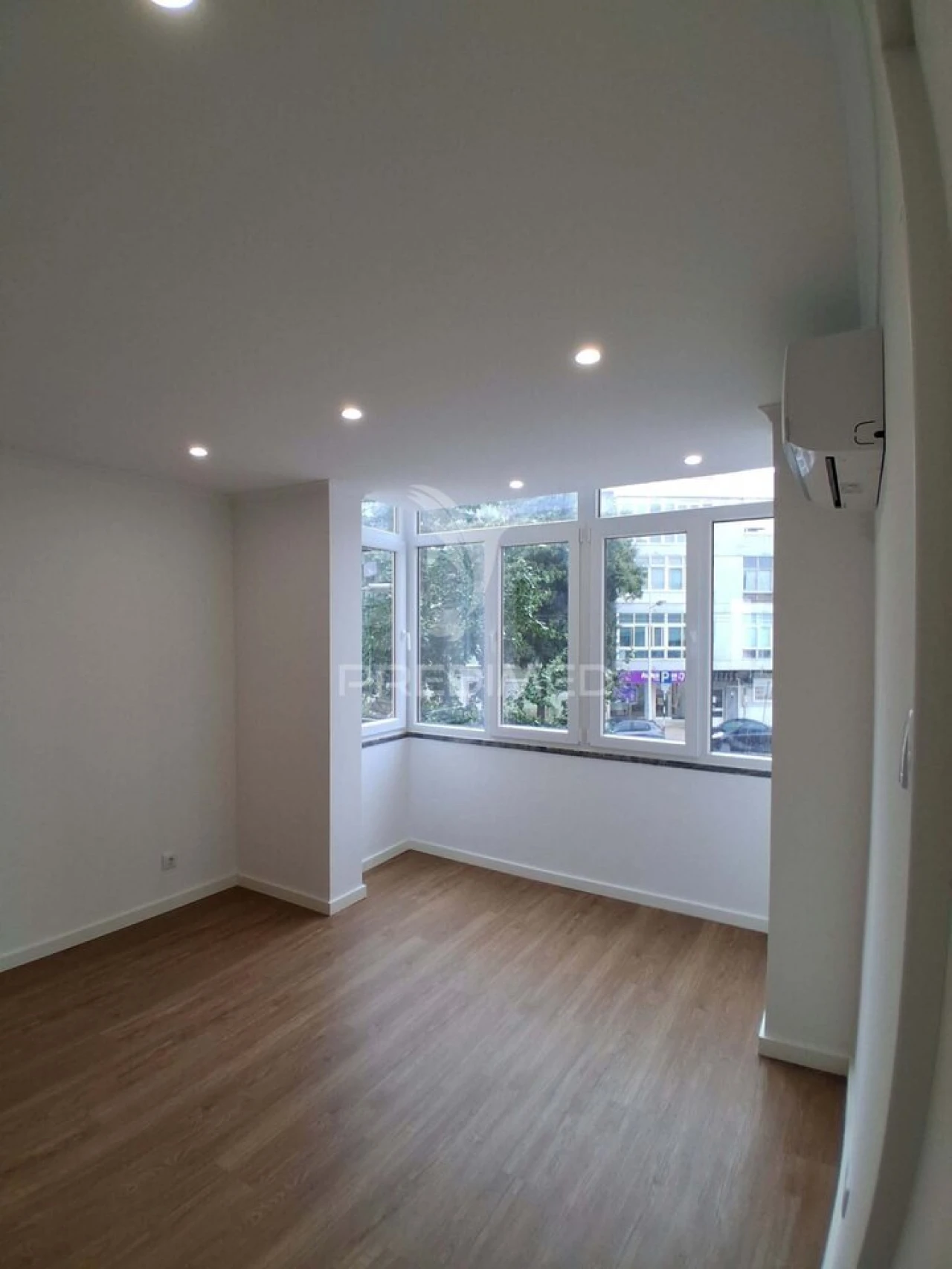 Apartamento T3 para Venda em Almada, Cova da Piedade, Pragal e Cacilhas Foto 6