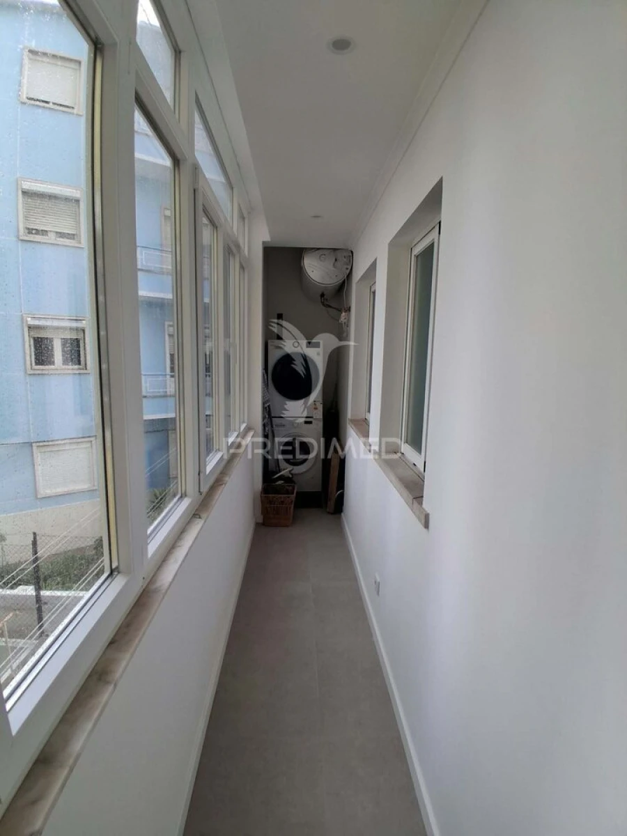Apartamento T3 para Venda em Almada, Cova da Piedade, Pragal e Cacilhas Foto 4