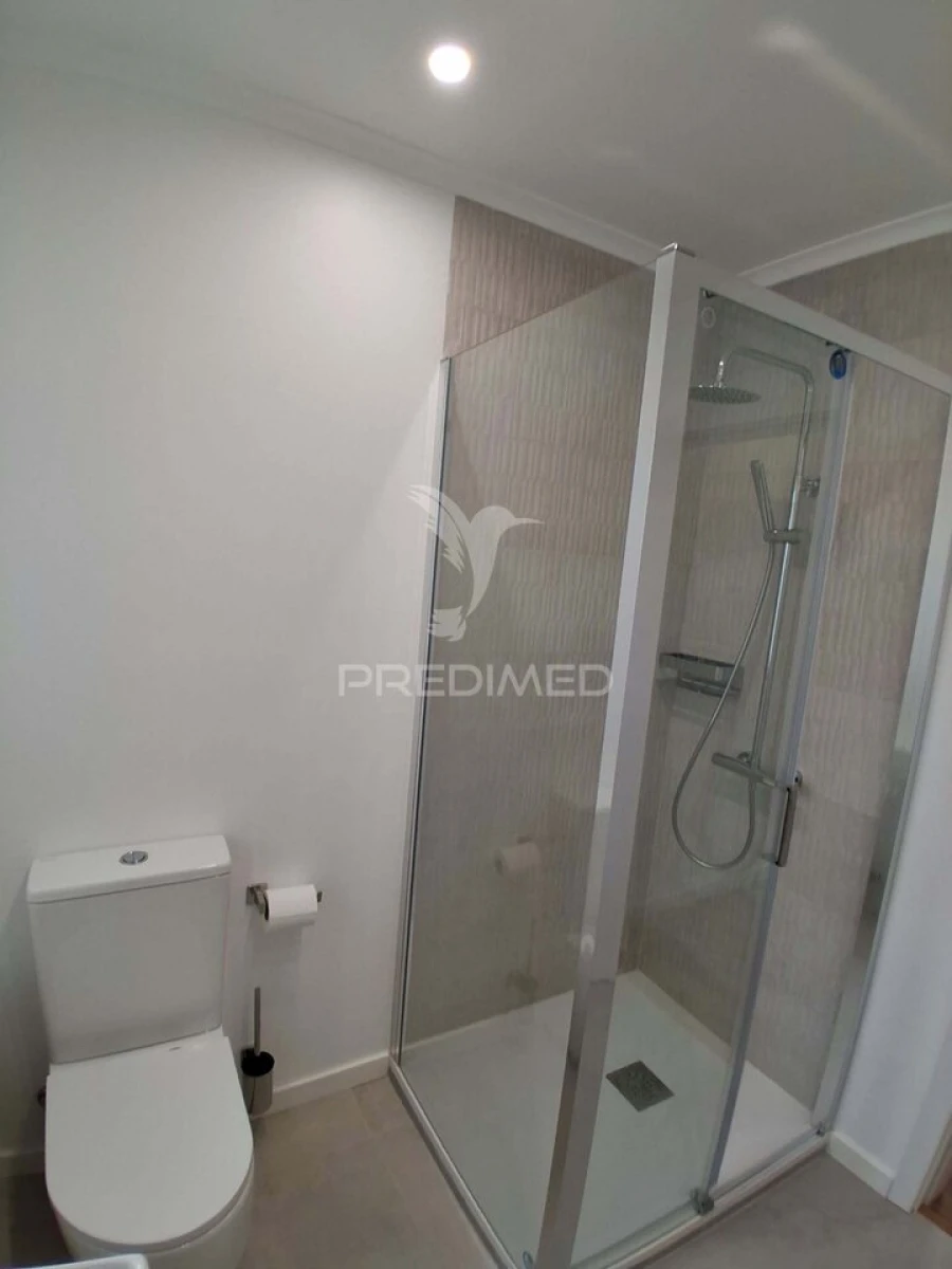 Apartamento T3 para Venda em Almada, Cova da Piedade, Pragal e Cacilhas Foto 13