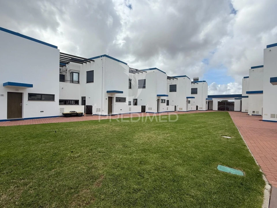 Moradia T3 para Venda em Cercal Foto 37
