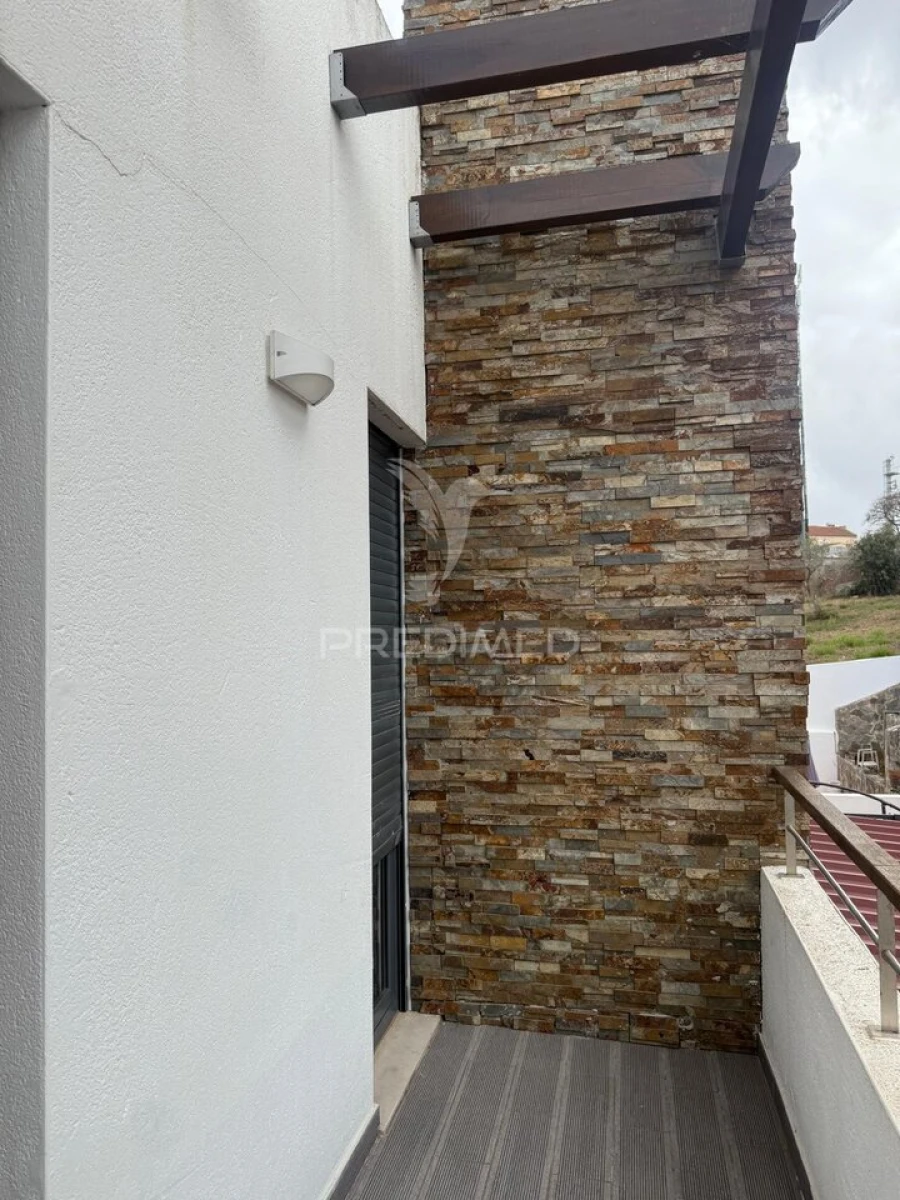 Moradia T3 para Venda em Cercal Foto 32
