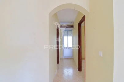 Moradia T3 para Venda em Ribeirinha