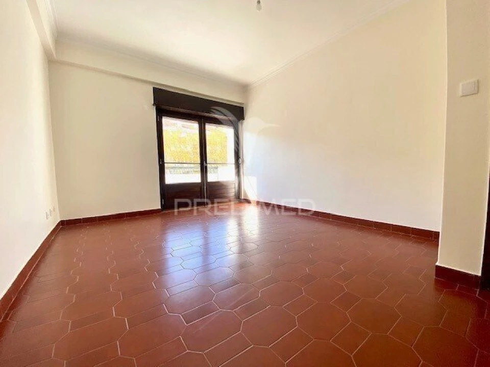 Apartamento T2 para Venda em Santa Iria de Azoia, São João da Talha e Bobadela Foto 7