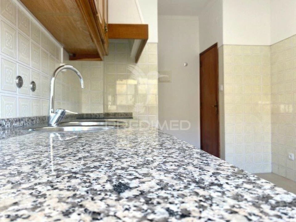 Apartamento T2 para Venda em Santa Iria de Azoia, São João da Talha e Bobadela Foto 3