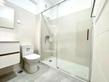 Apartamento T2 para Venda em Santa Iria de Azoia, São João da Talha e Bobadela