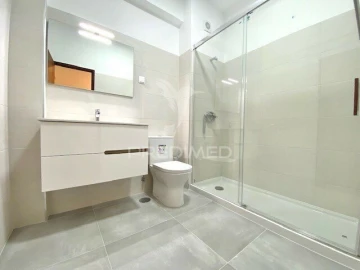Apartamento T2 para Venda em Santa Iria de Azoia, São João da Talha e Bobadela