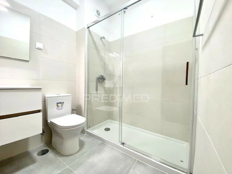 Apartamento T2 para Venda em Santa Iria de Azoia, São João da Talha e Bobadela Foto 9