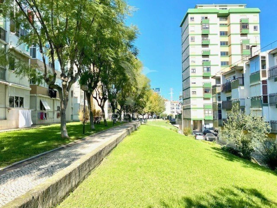 Apartamento T2 para Venda em Santa Iria de Azoia, São João da Talha e Bobadela Foto 19