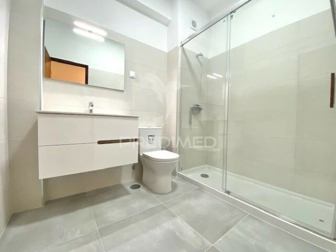 Apartamento T2 para Venda em Santa Iria de Azoia, São João da Talha e Bobadela Foto 11