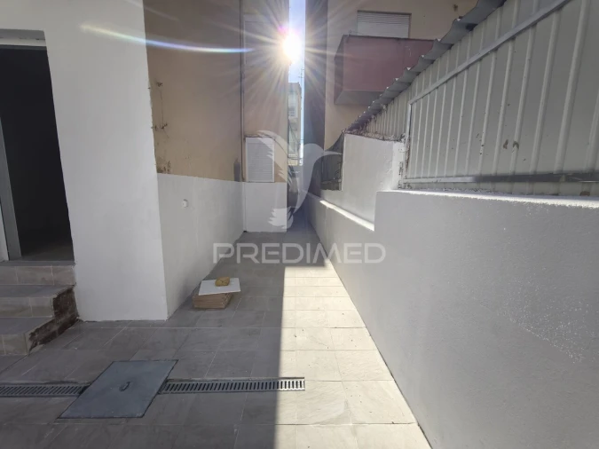 Apartamento T1 para Venda em Baixa da Banheira e Vale da Amoreira Foto 9