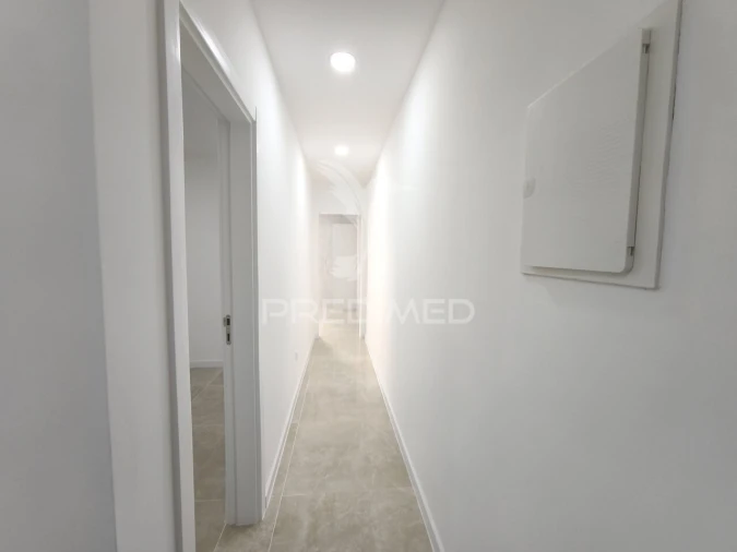 Apartamento T1 para Venda em Baixa da Banheira e Vale da Amoreira Foto 3