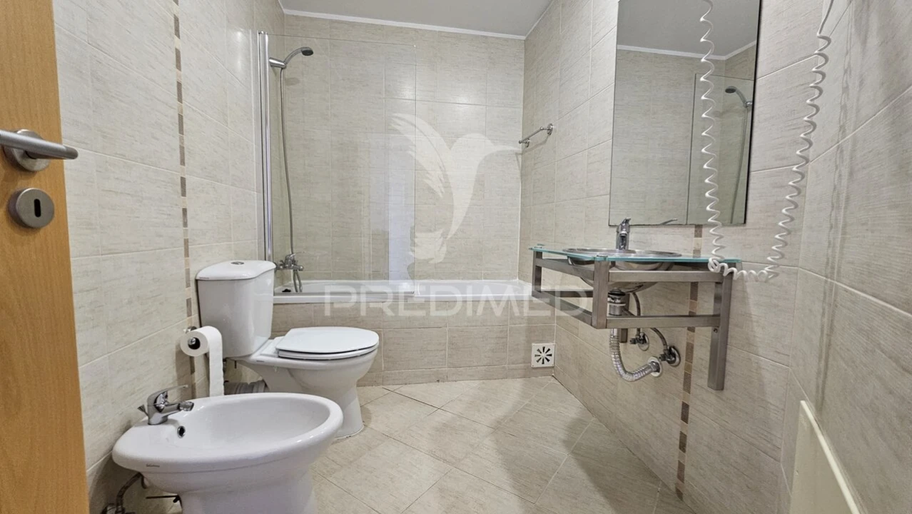 Apartamento T1 para Venda em Portimão Foto 9