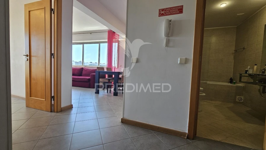 Apartamento T1 para Venda em Portimão Foto 11