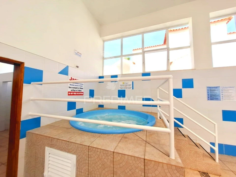 Apartamento T0 para Venda em Albufeira e Olhos de Água Foto 13