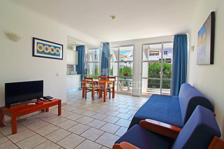 Apartamento T0 para Venda em Albufeira e Olhos de Água Foto 3