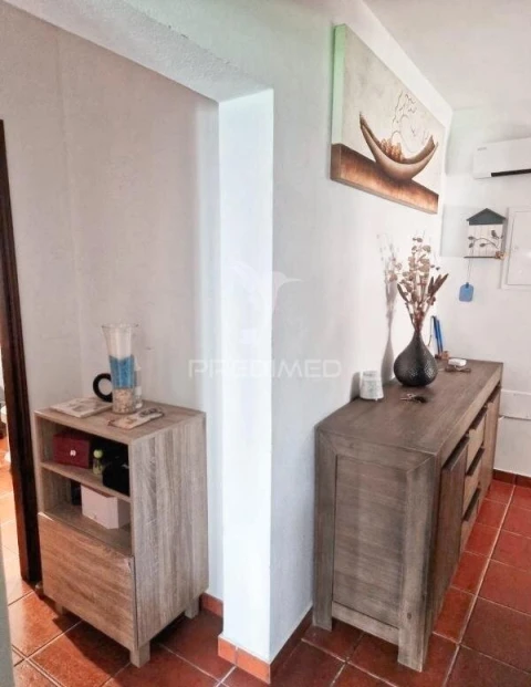 Moradia T1 para Venda em Nossa Senhora da Tourega e Nossa Senhora de Guadalupe