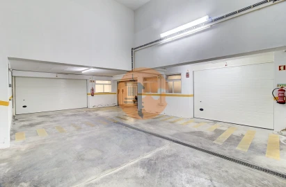 Armazém para Venda em Tavira (Santa Maria e Santiago)