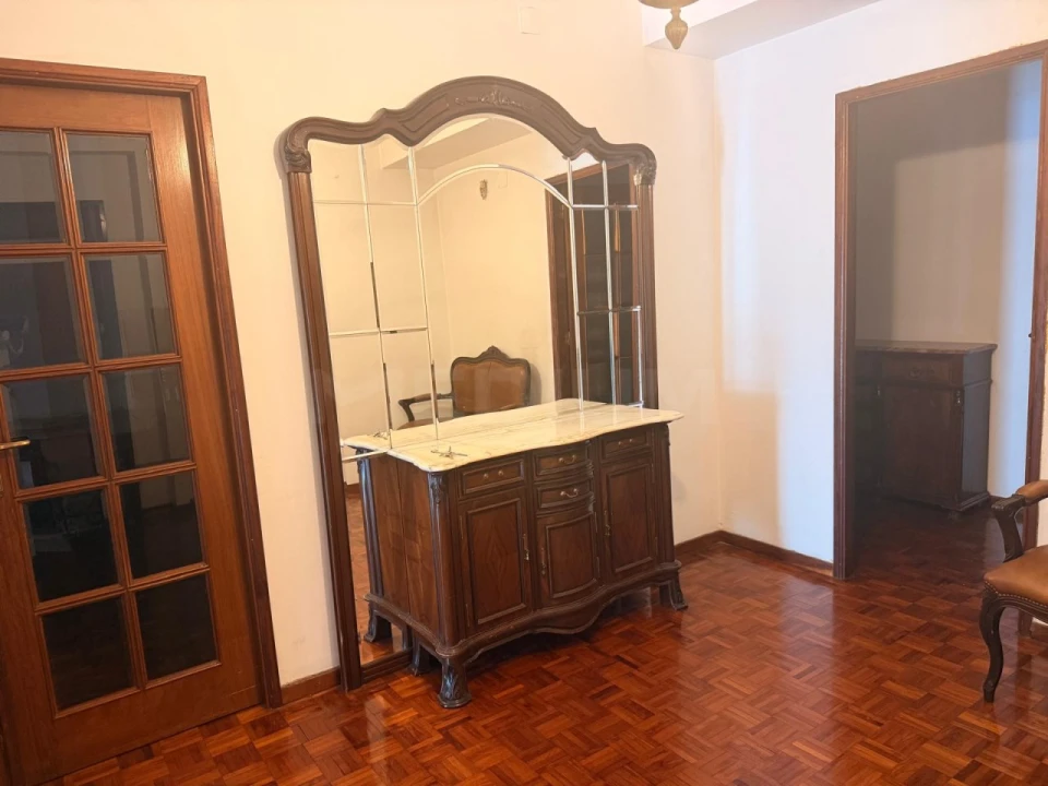 Apartamento T3 para Venda em Antas e Abade de Vermoim Foto 3