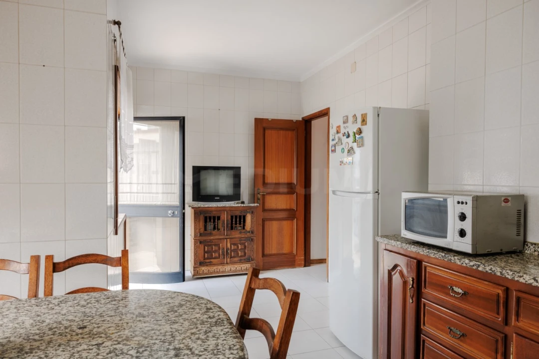 Apartamento T3 para Venda em Antas e Abade de Vermoim Foto 9